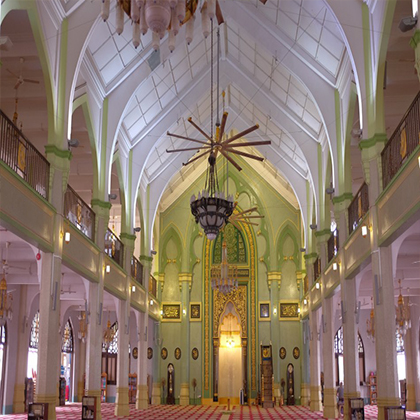 Big HVLS fans can be 2 to 7 metres in diameter and look impressive in any setting, especially in the special places like a mosque.